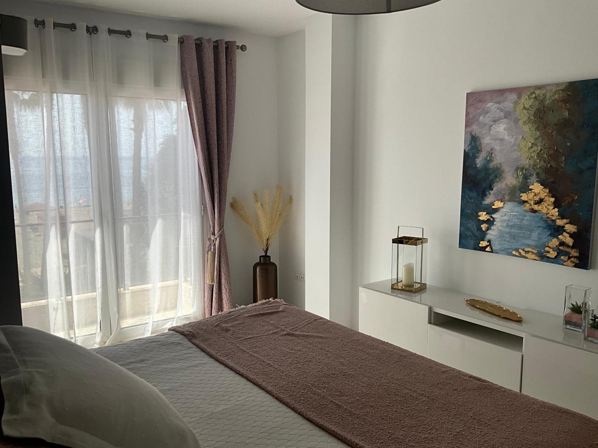 First Line Sea Apartment By Oliva เอสเตโปนา ภายนอก รูปภาพ